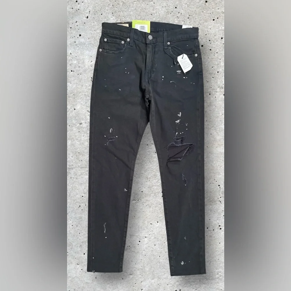 NWT Levi’s Men’s 512 Slim Taper Distressed Jeans
